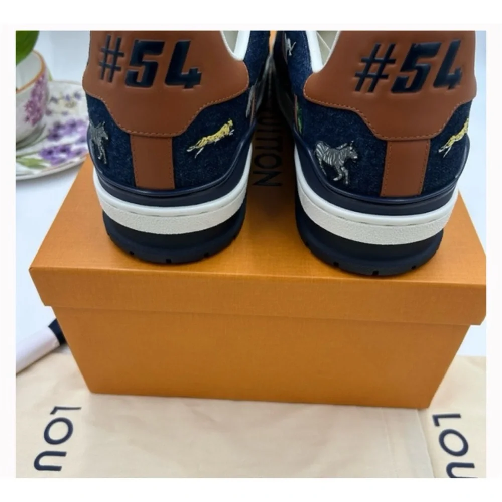 Louis Vuitton LV X the DARJEELING limited edition trainer size 11 fits 12 - Picture 5 of 9